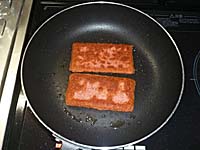 赤天をフライパンで焼く