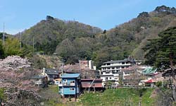鎌先温泉　遠くからの景色