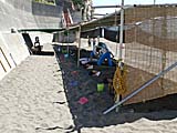 砂むし温泉　日よけの囲いアリ