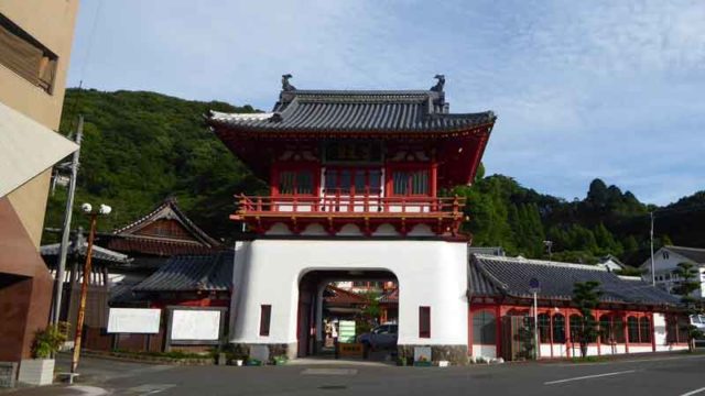 武雄温泉元湯国指定重要文化財 楼門