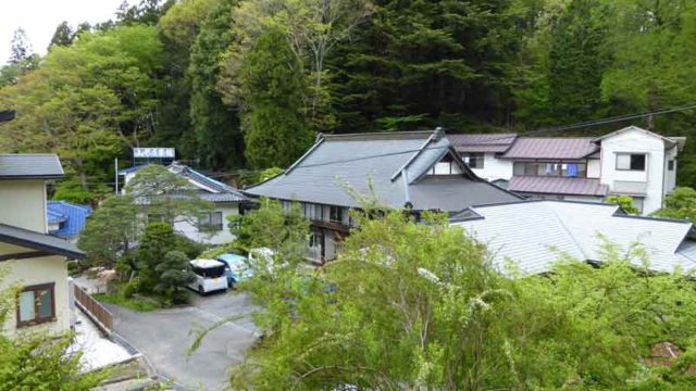 湯岐温泉　山形屋旅館の遠景