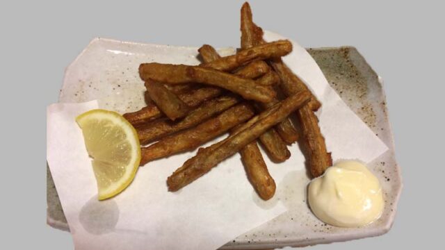 大沢温泉やはぎのゴボウの唐揚げ