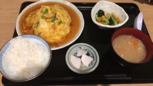 母ちゃんハウスだあすこのかに玉定食