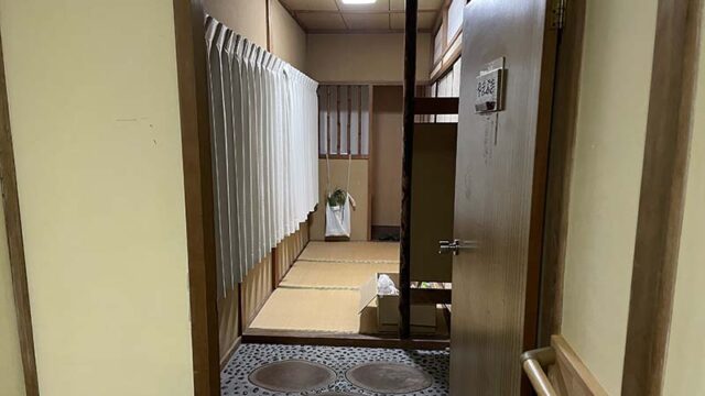 三朝温泉ゆのかやまぶきの入口