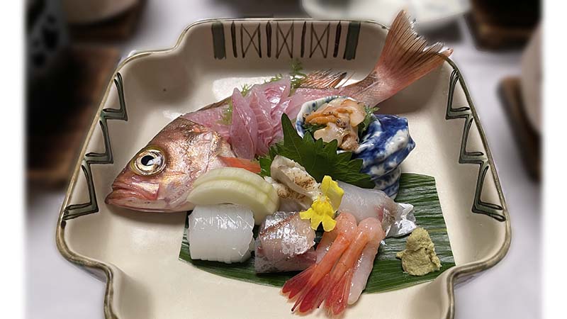 加賀屋の夕食のお作り。これで一人前