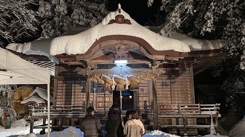 元旦の三朝神社