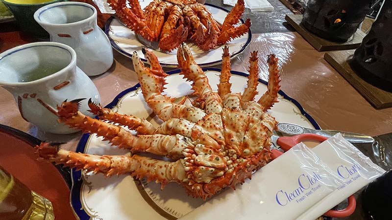 根室の料理自慢のお宿エクハシで花咲ガニ三昧。